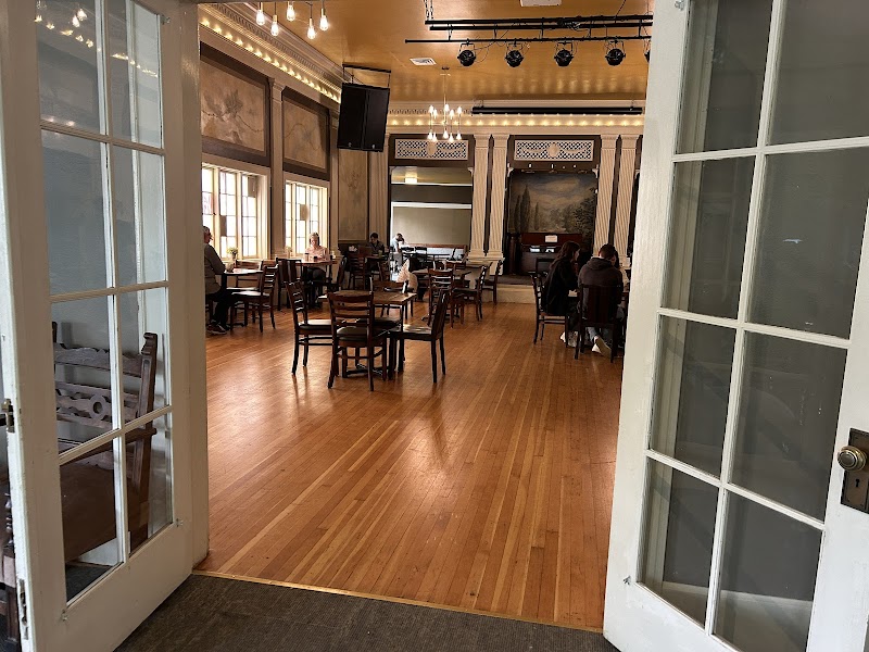 IKE Box Café photo 4