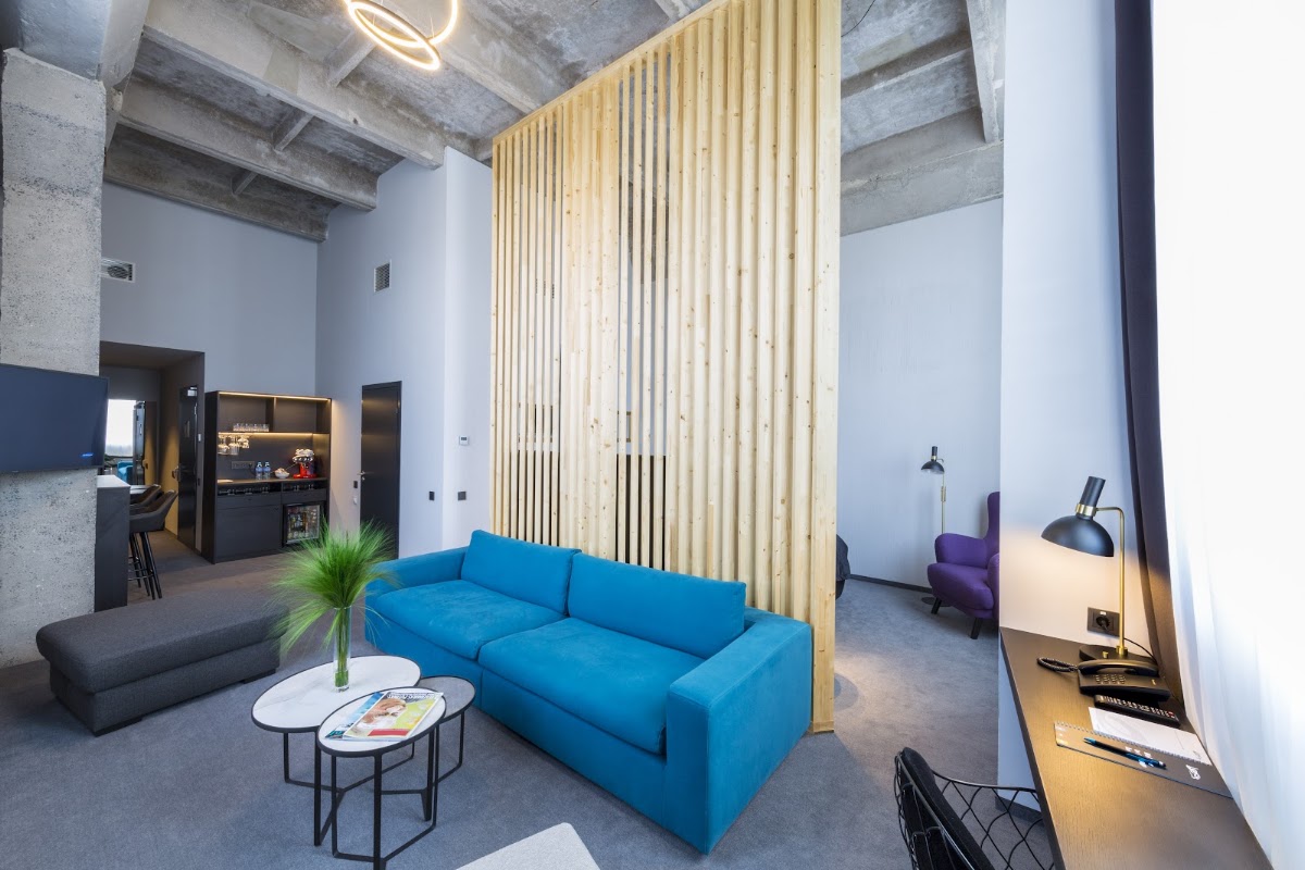 Loop Hotel 4