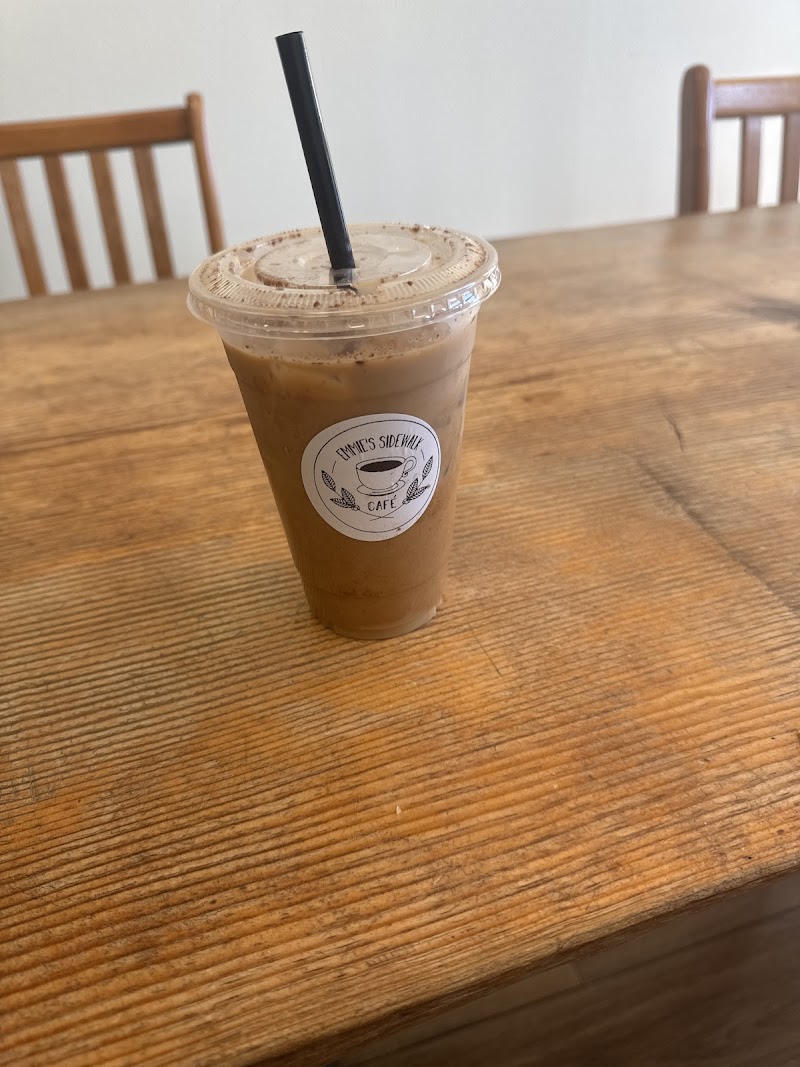 Emmie’s Sidewalk Café photo 2