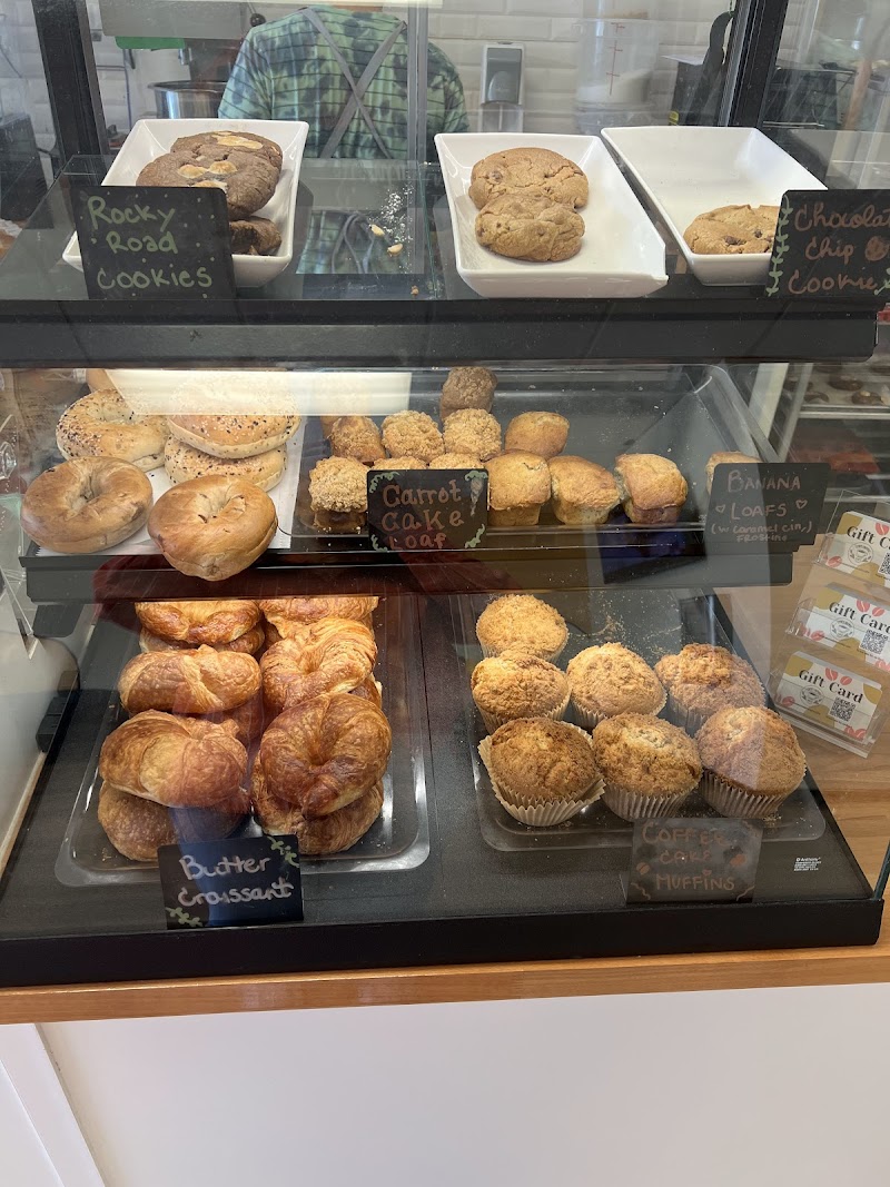 Emmie’s Sidewalk Café photo 1