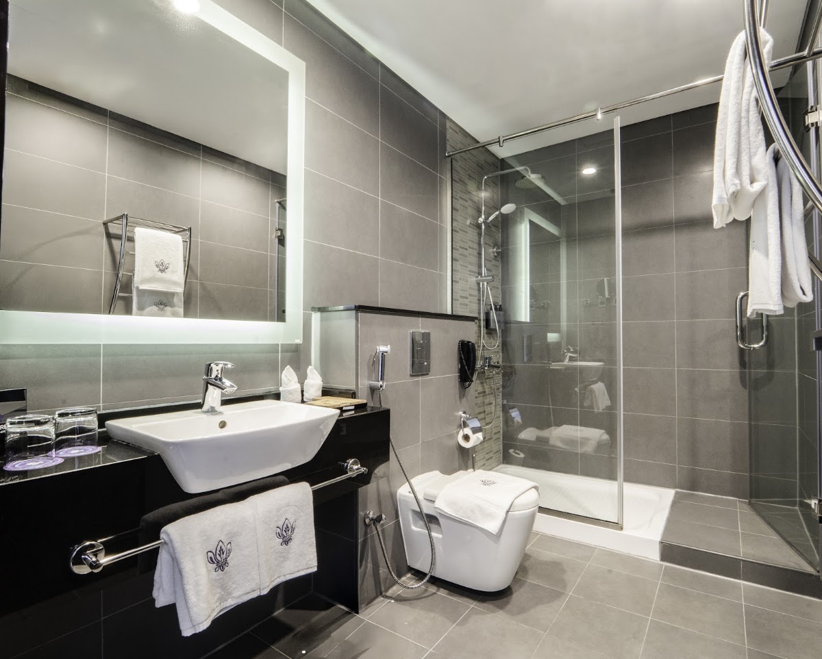 Park Regis Business Bay 4