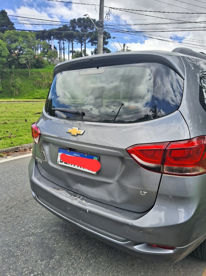 Foto de Lataria e Pintura Estética Automotiva Curitiba
