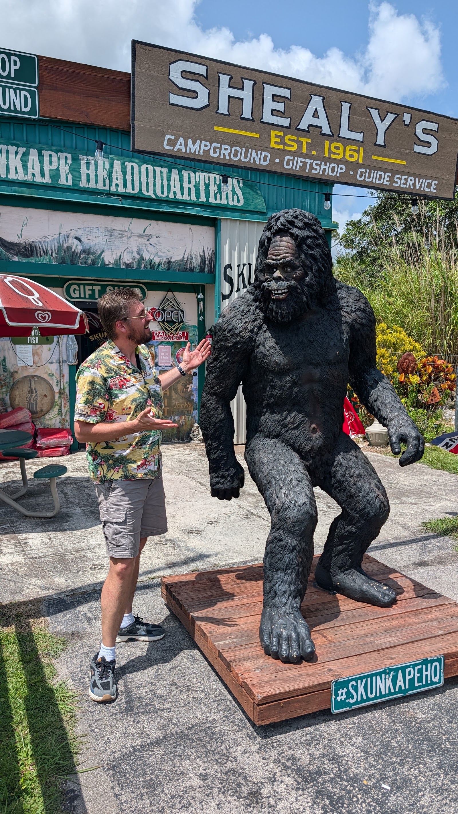 Skunk Ape Research Headquarter