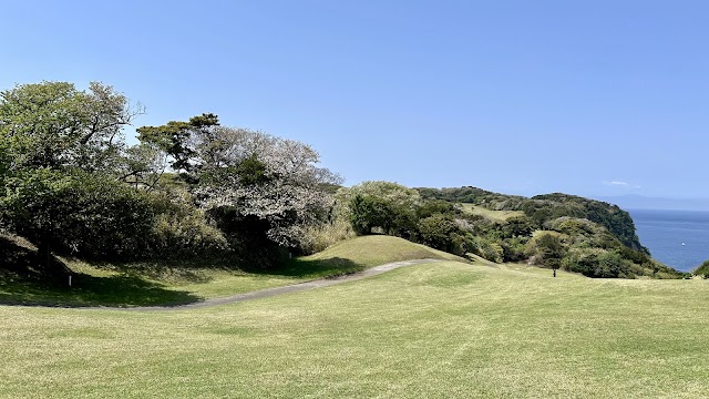 Izu Oshima Resort Golf Club - Photo 3