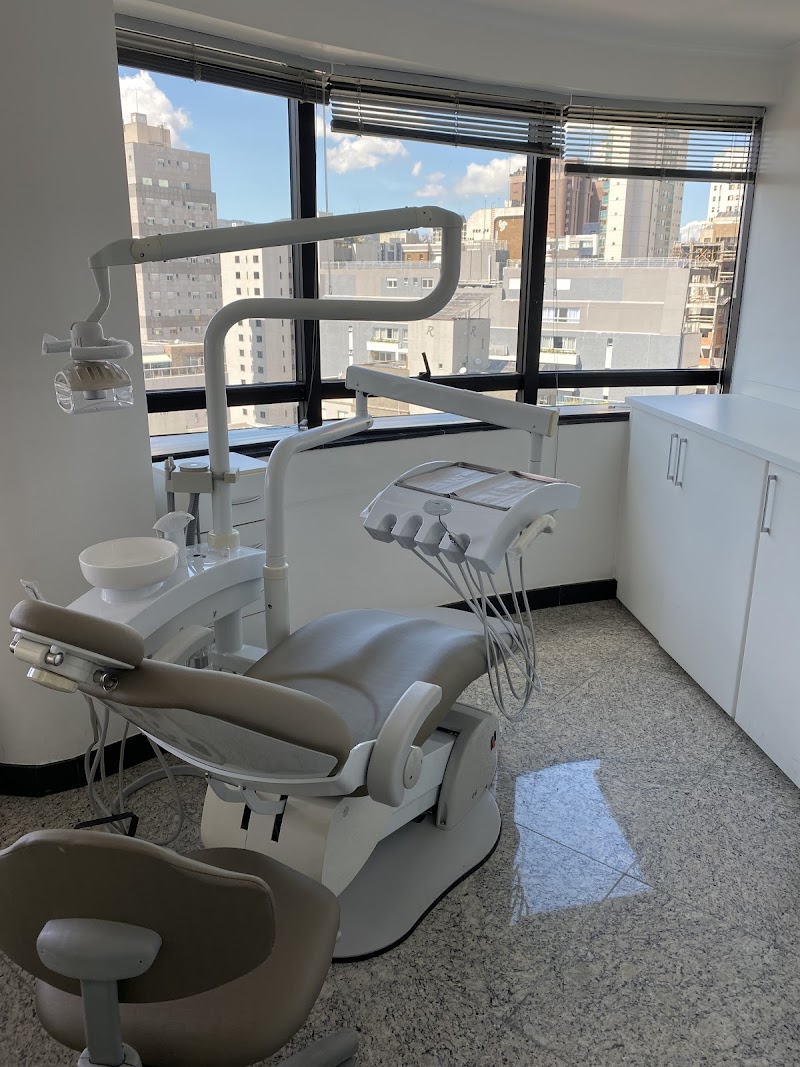 Livia Morelo Odontologia - foto 3