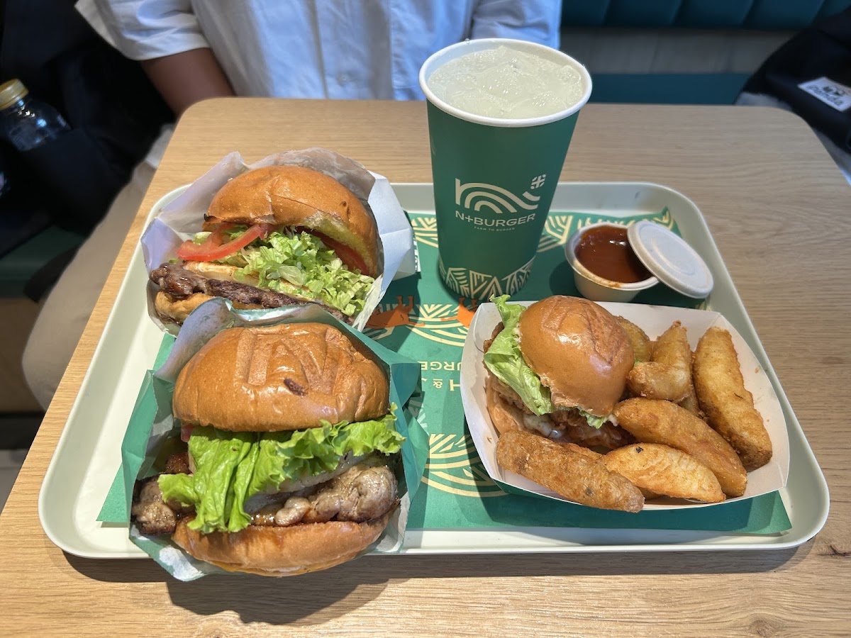 N+ Burger photo 4
