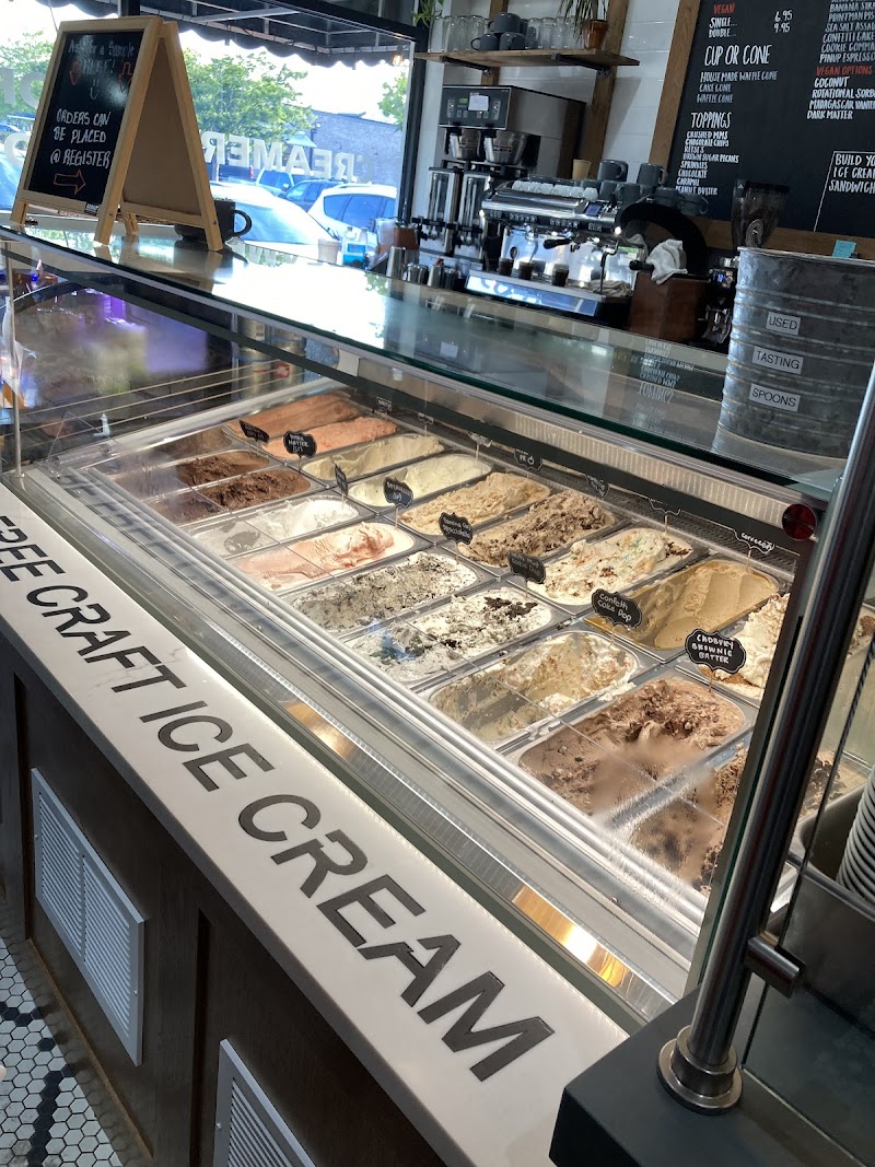 Be Free Craft Ice Cream Cafe photo 4