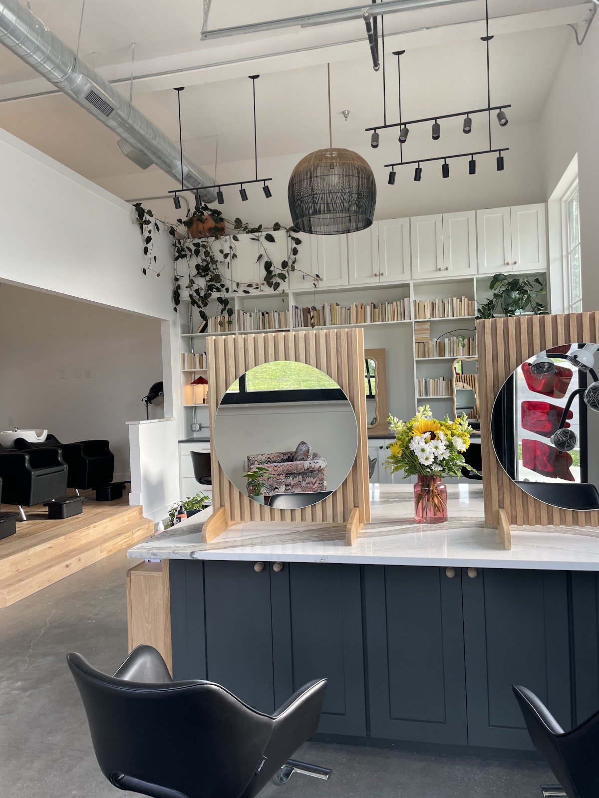 Part-Time Lover Salon: Google Places image 3
