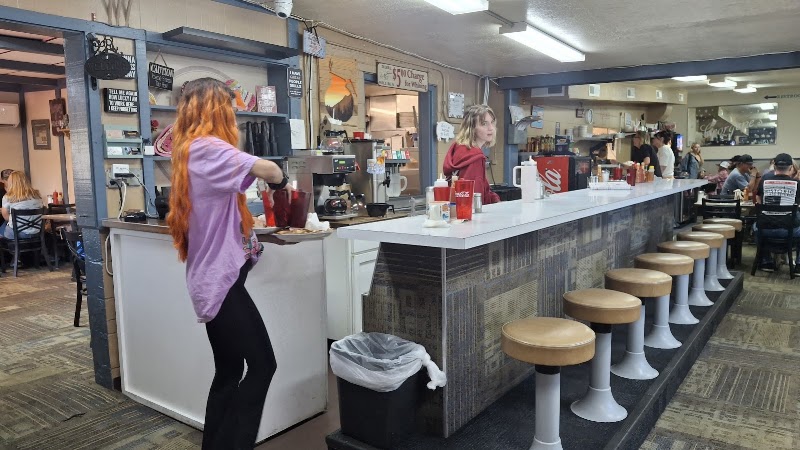 Jeri's Jumbo's Cafe photo 1