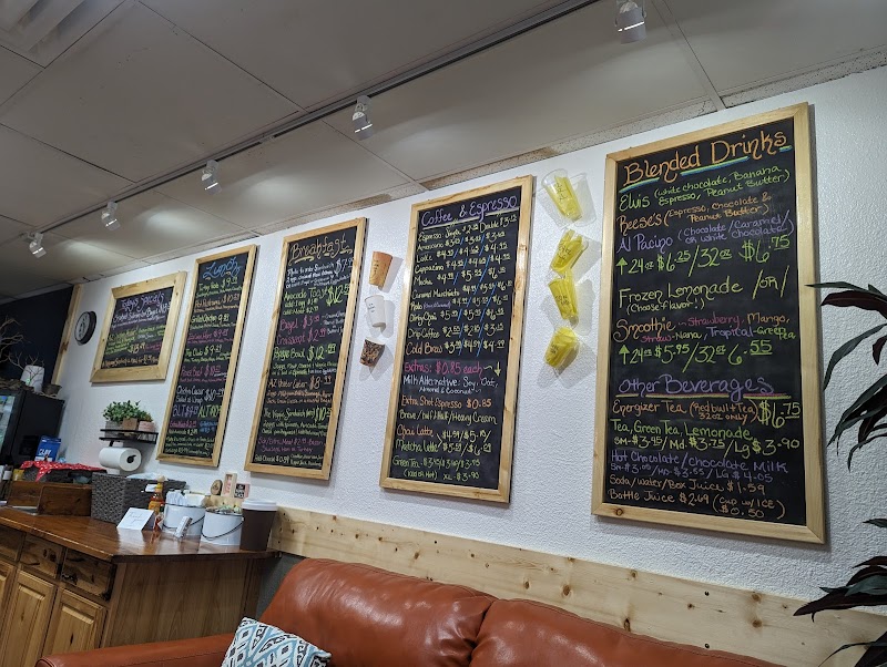 Drip 'N' Munch Cafe photo 3