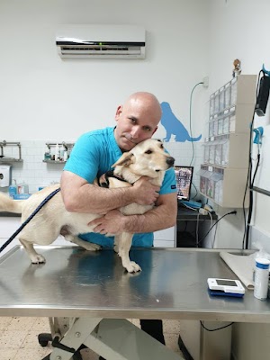 ד"ר אורי פרייז - מרפאה וטרינרית