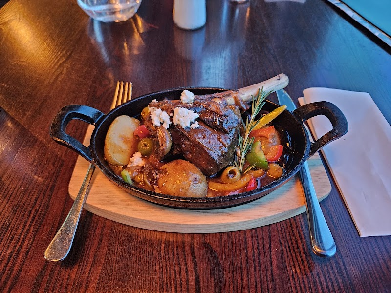 Altitude28 Restaurant & Sky Bar