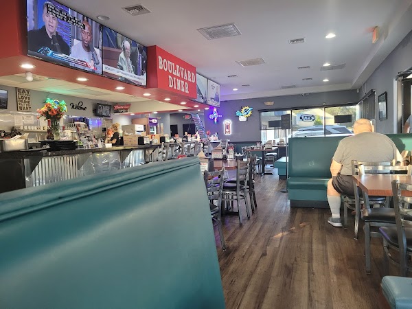 Boulevard Diner