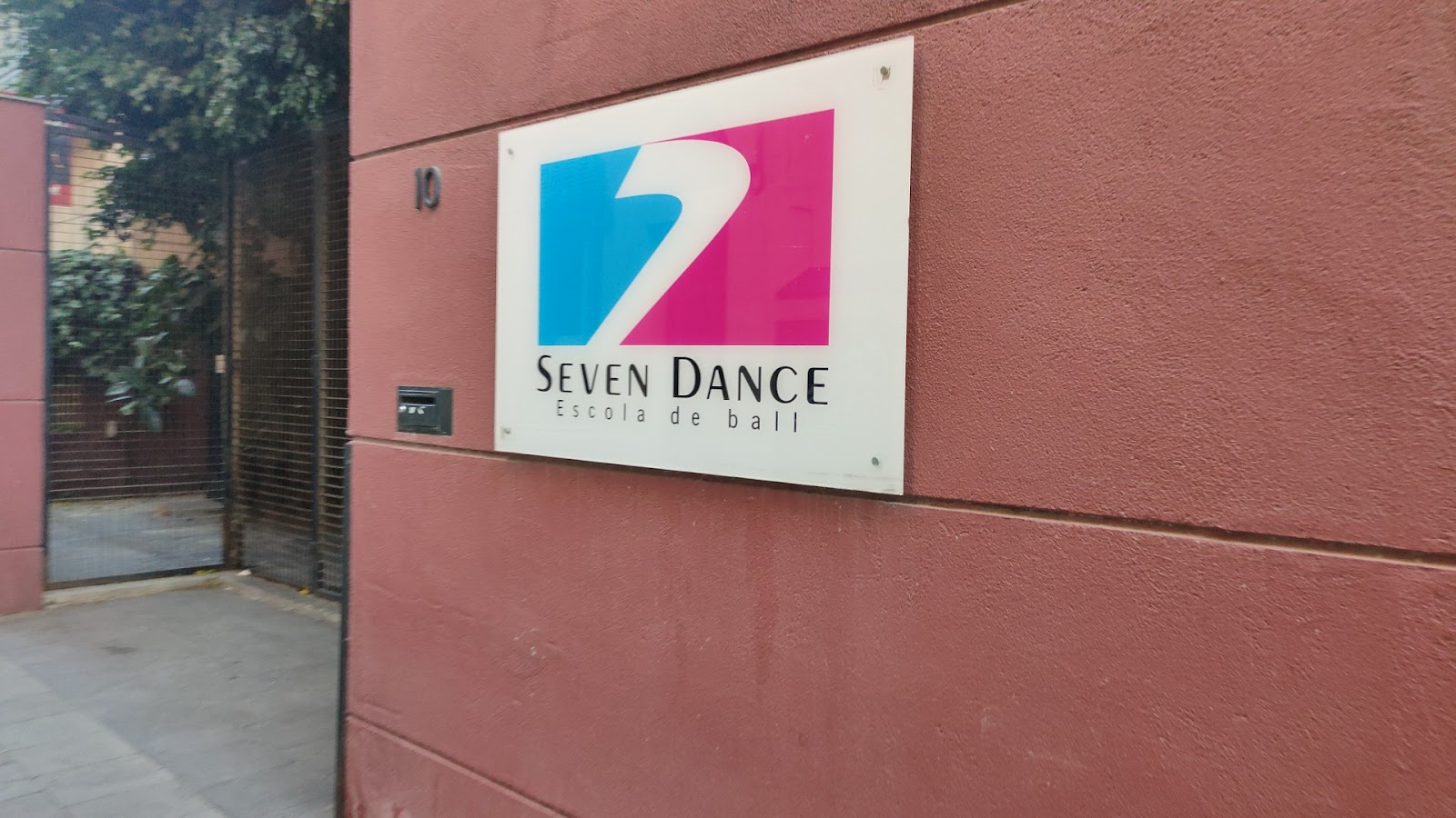 Dio Club / Seven Dance