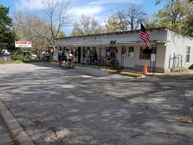 Eddies Drive In photo 2
