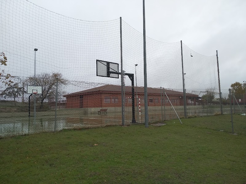 María Montessori Public School