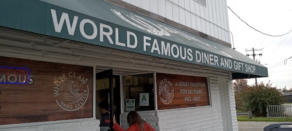 WAGNER'S TRACK KITCHEN exterior