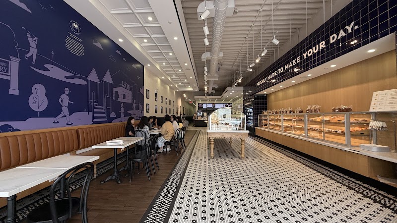 Paris Baguette photo 2