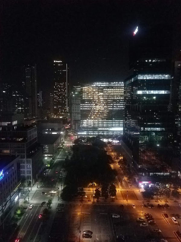 Compass Offices - BGC Corporate Center
