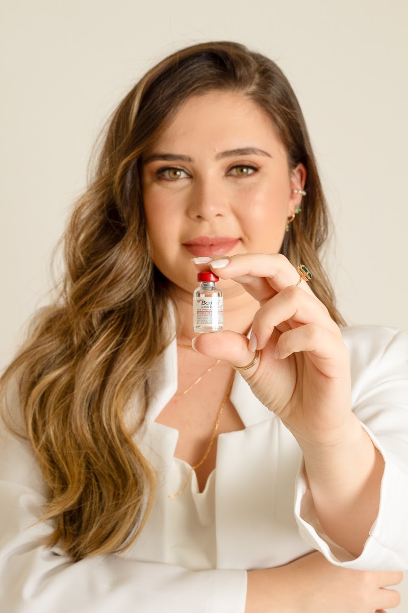 Dra. Kamilla Kunsch - Dentista | Odontologia Estética e Restauradora - foto 3