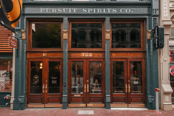 PURSUIT SPIRITS exterior