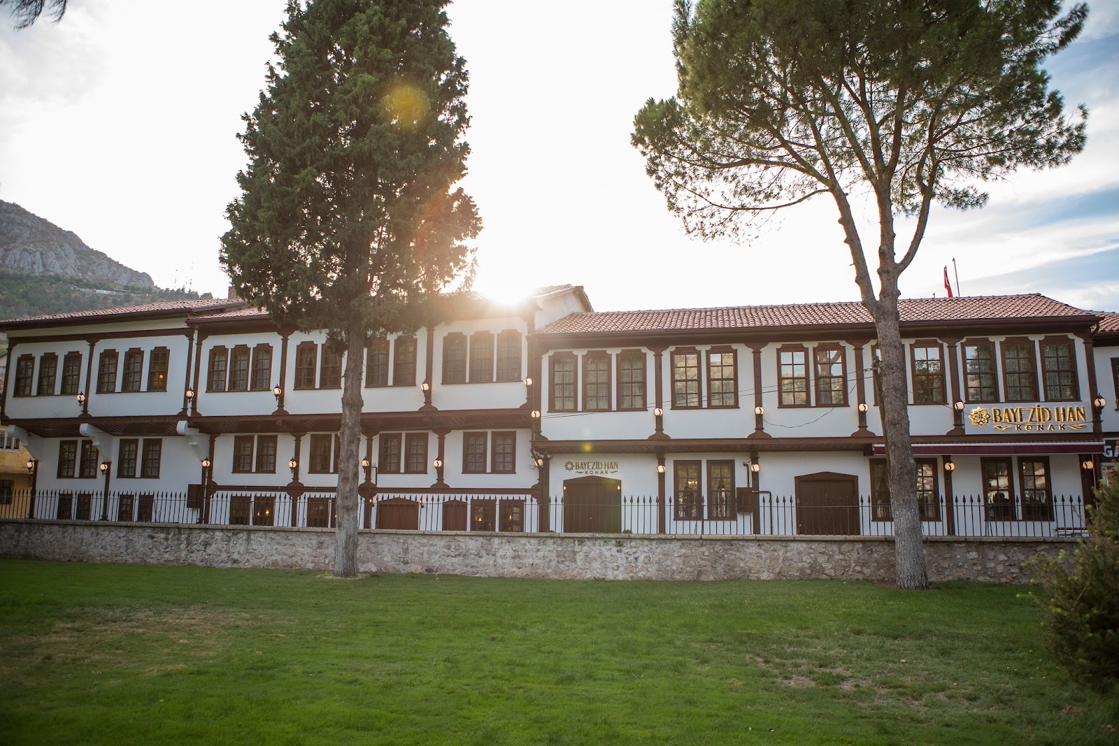 Bayezid Han Konak mekanı