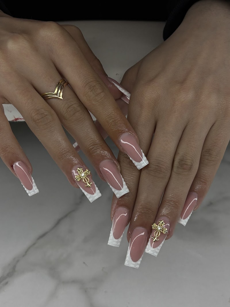 CECILIA BONNASSIES (BEAUTY OF NAILS) — photo 2