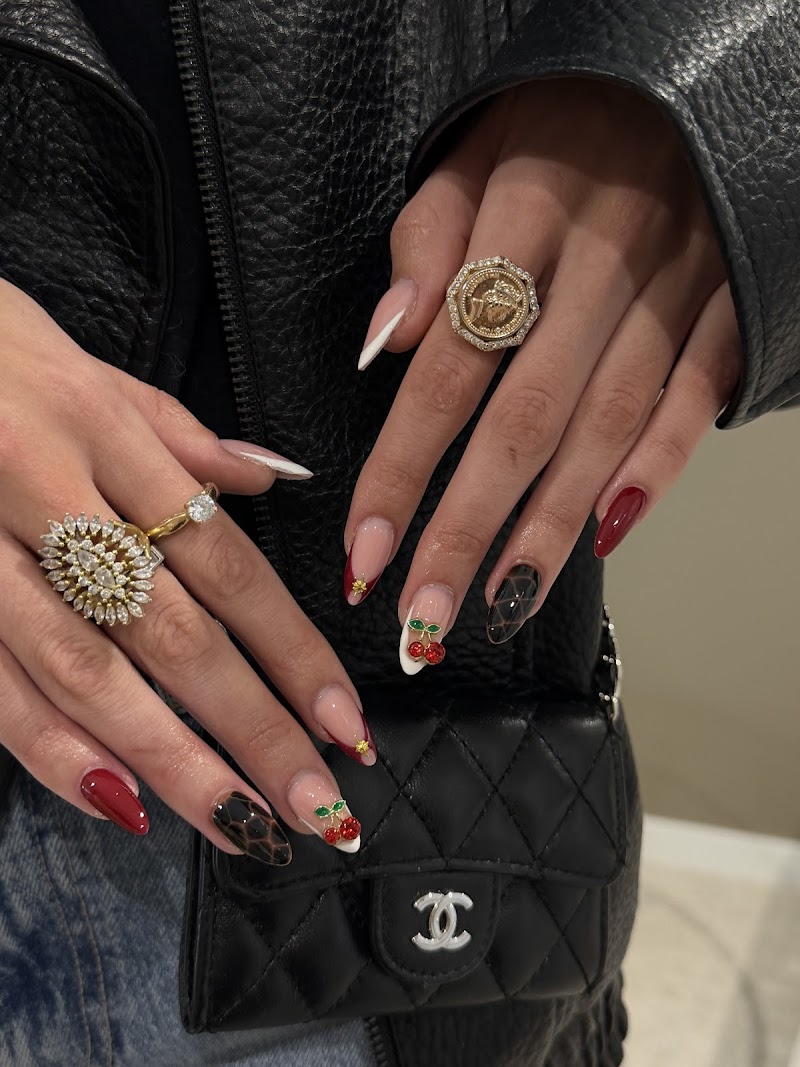 CECILIA BONNASSIES (BEAUTY OF NAILS) — photo 3