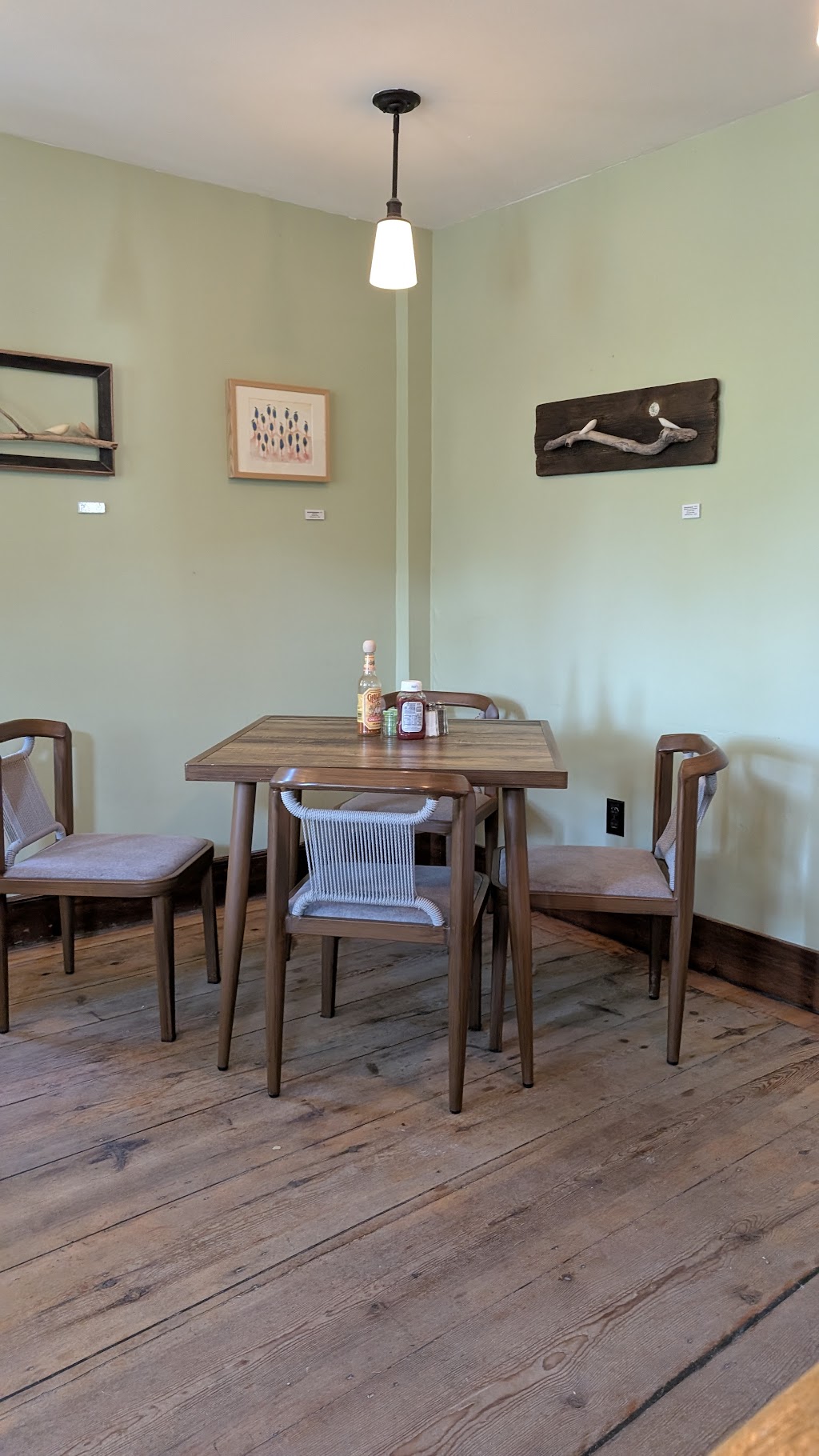 Hilltop Cafe