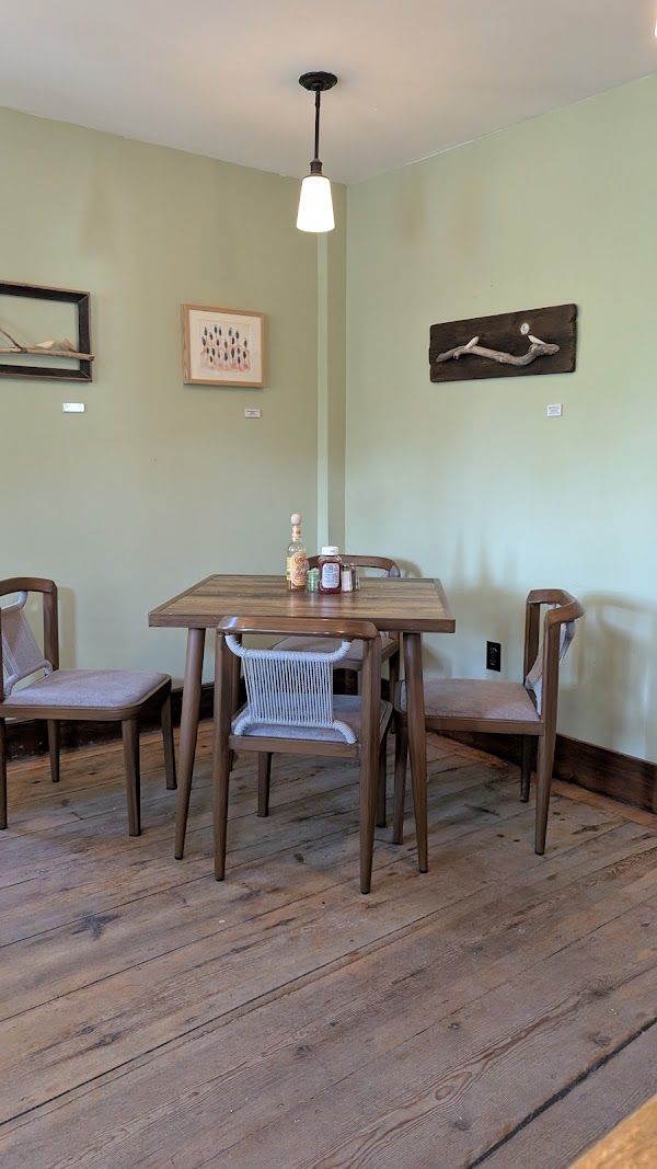 Hilltop Cafe