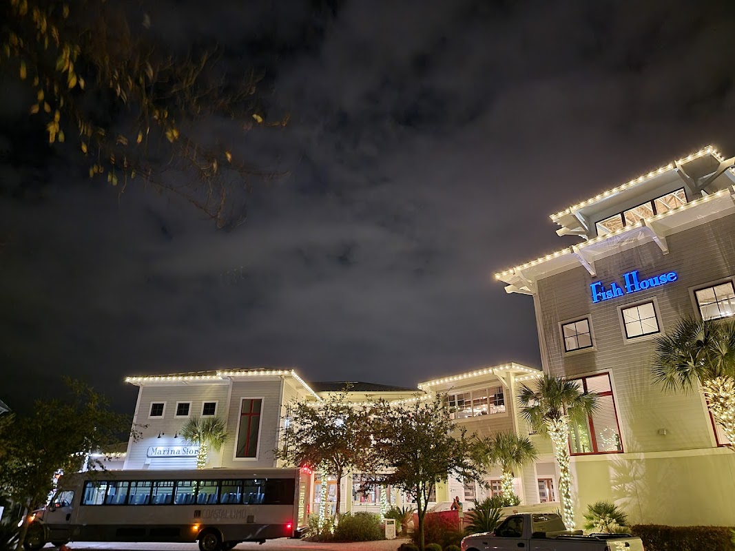 Charleston Harbor Fish House - Southern Fare from the Land and Sea photo 4