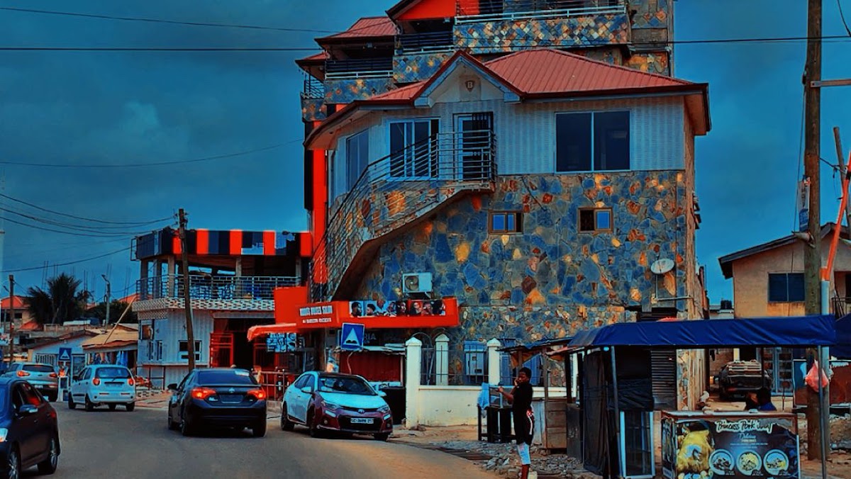 Bawo's Hotel & Night Club