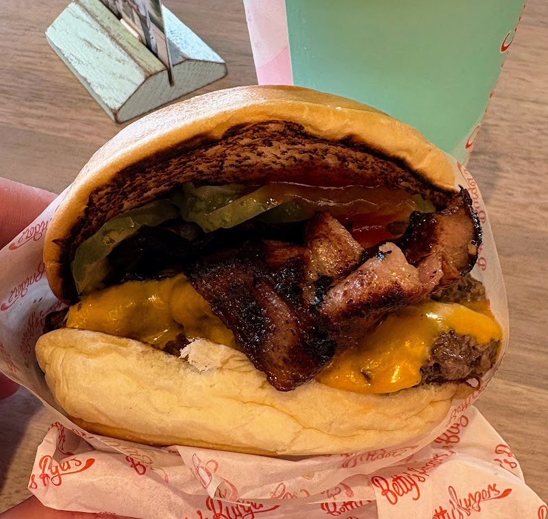 Betty's Burgers photo 7