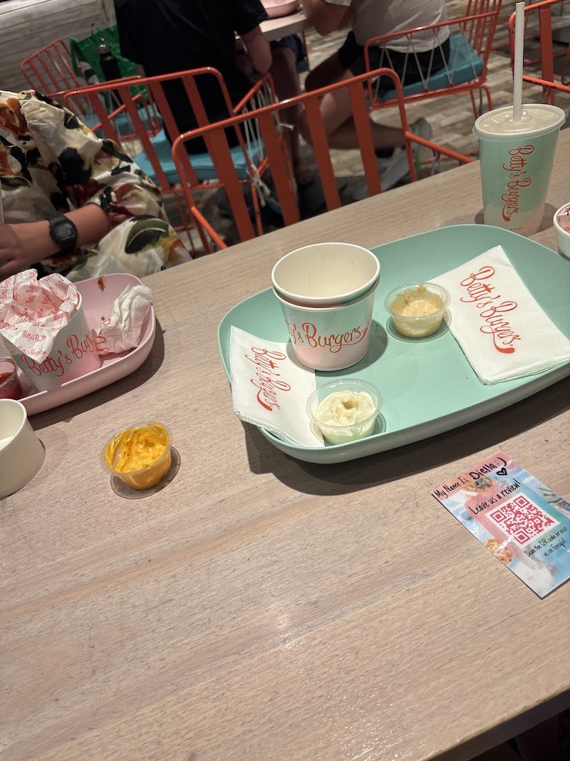 Betty's Burgers photo 10