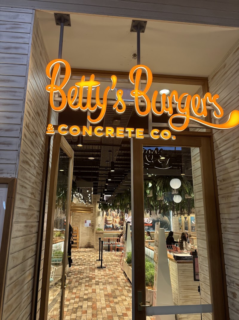 Betty's Burgers photo 1