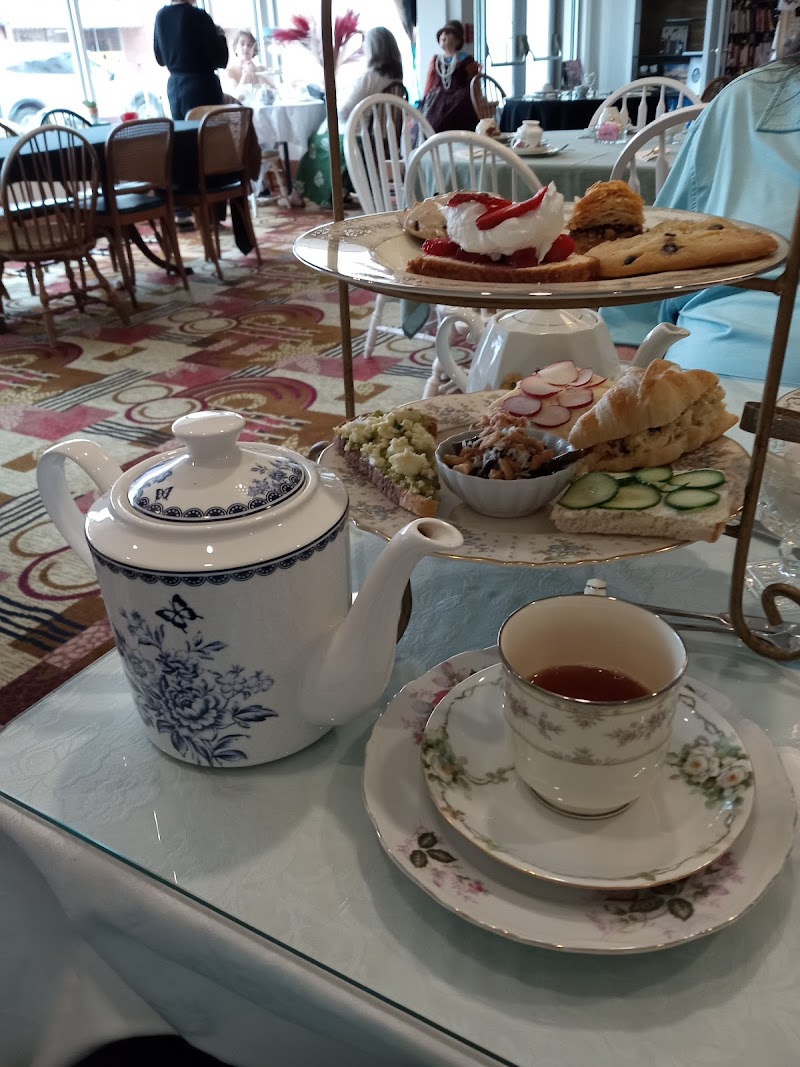 Miss Minerva's photo 4