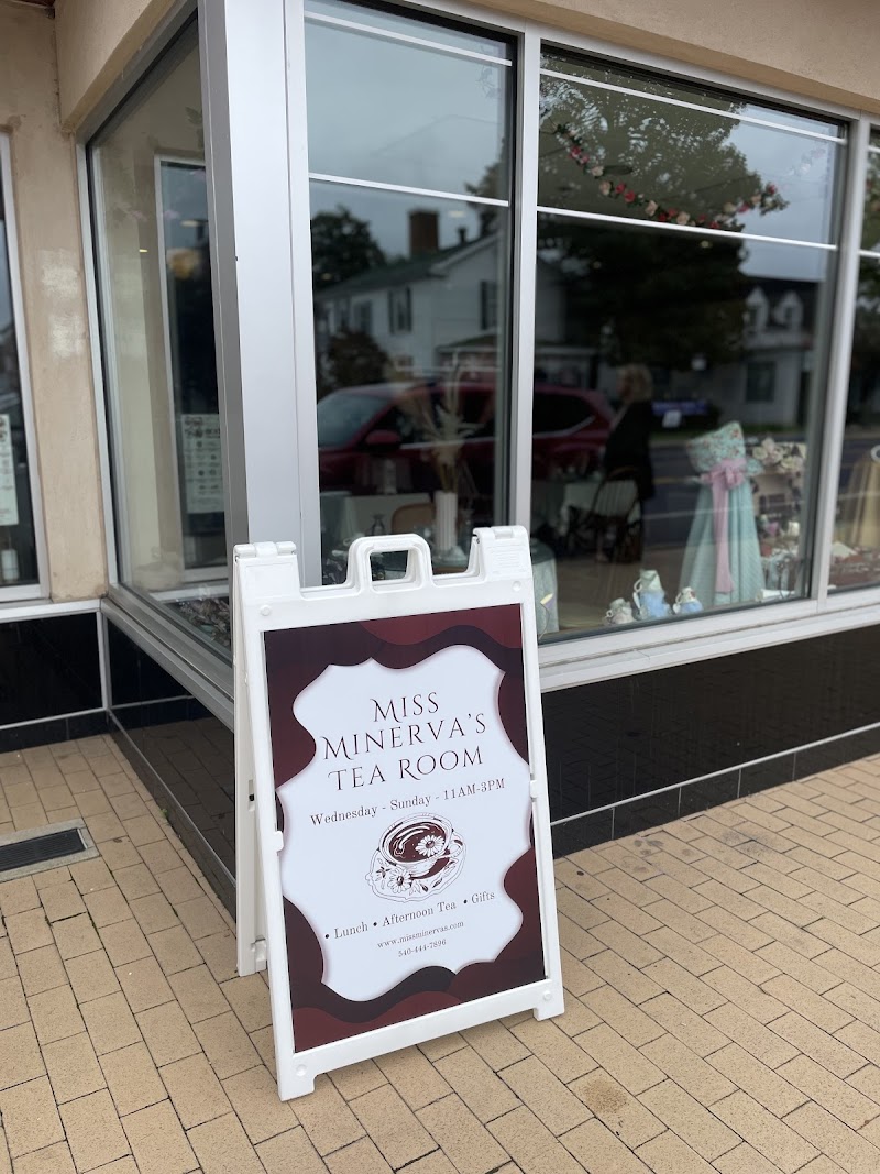 Miss Minerva's photo 1