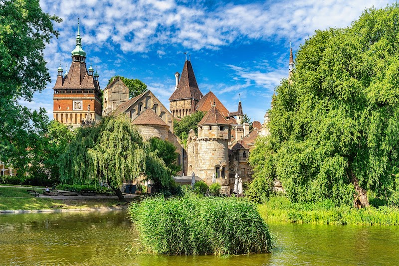 Замок Вайдахуняд