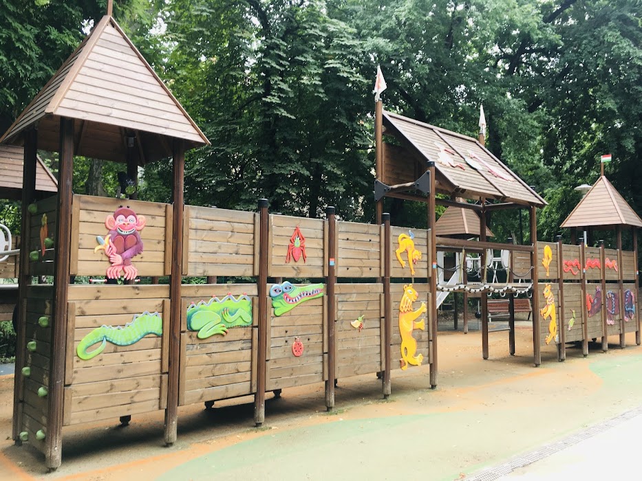 Benczur-garden playground fotoğraf 1