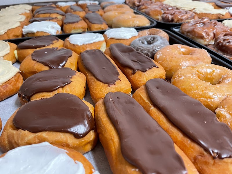 Tom’s doughnuts photo 2