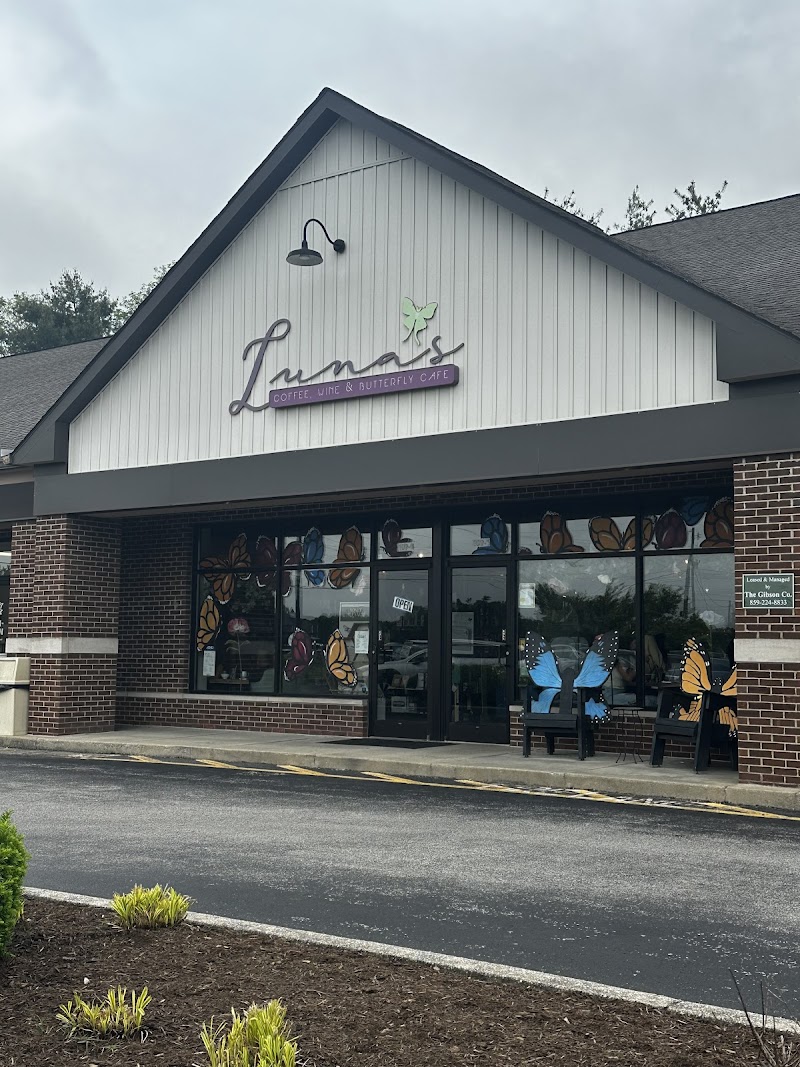 Luna's Coffee, Wine, and Butterfly Cafe photo 4