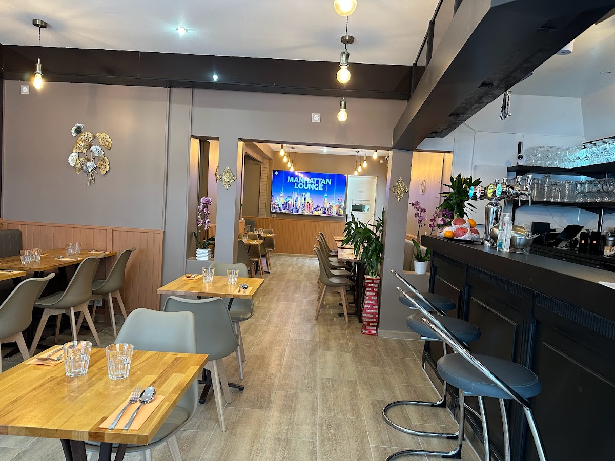 PÂTES THAÏ Place d’italie, vue extérieure