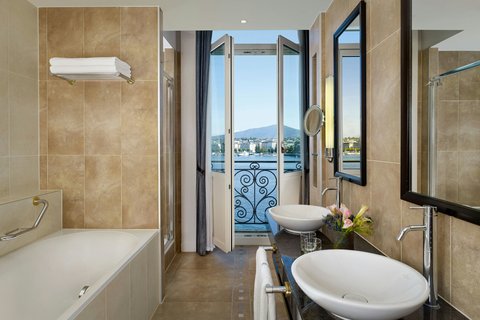 The Ritz-Carlton, Hotel de la Paix, Geneva, dog-friendly hotel, photo 2