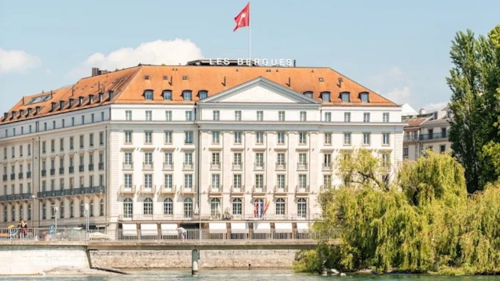 Four Seasons Hotel des Bergues Geneva, dog-friendly hotel in Geneva