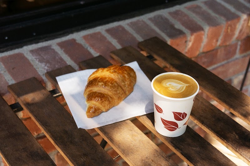 S&S Corner Shop photo 2