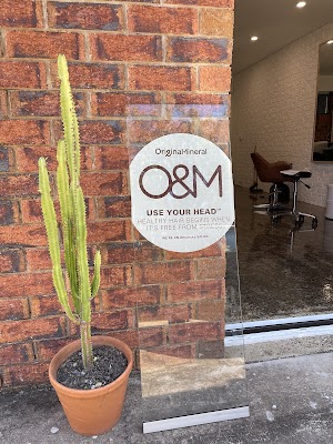 M+8 hair studio photo 3