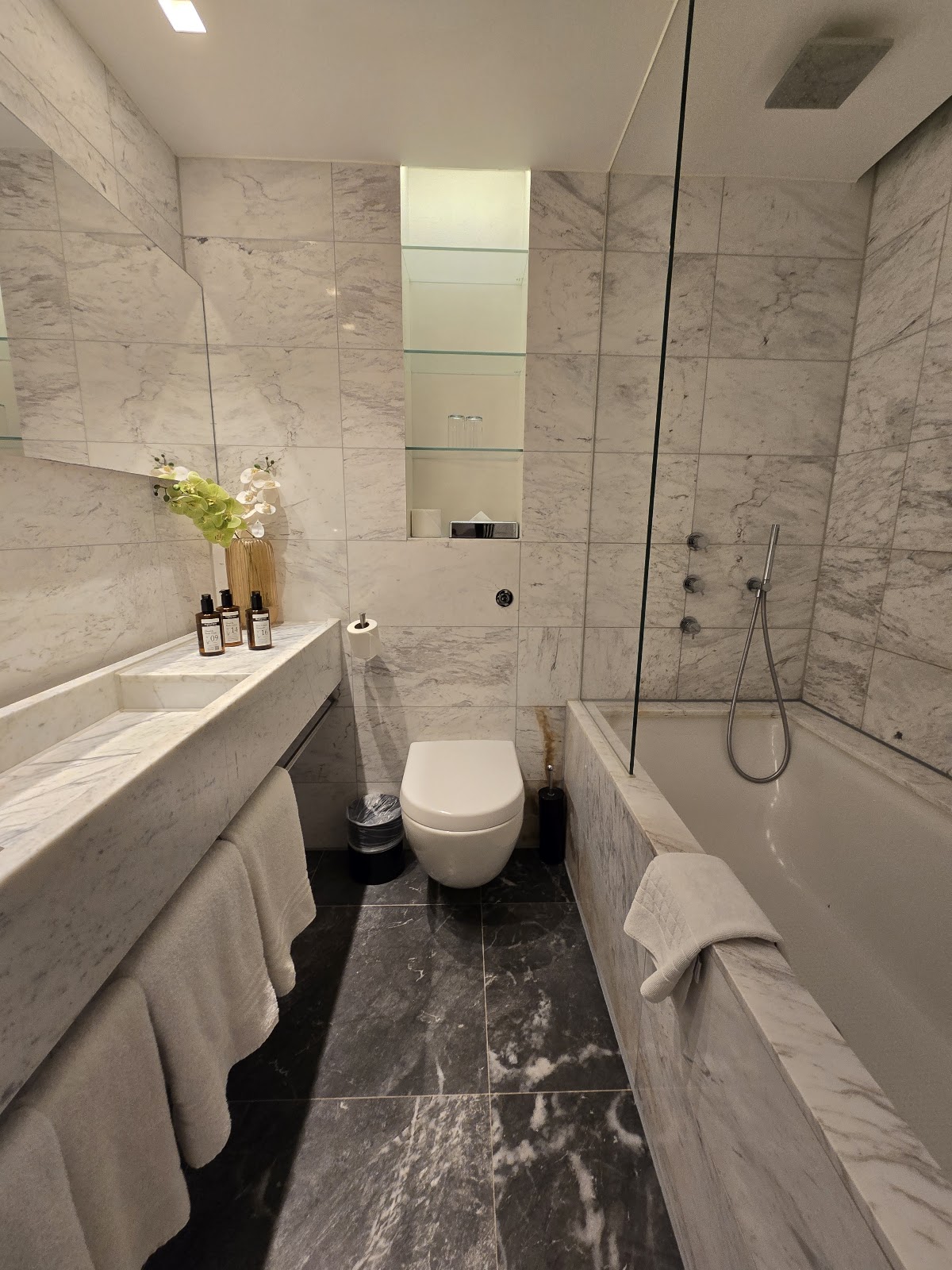 La Suite West Hyde Park, dog-friendly hotel, photo 2