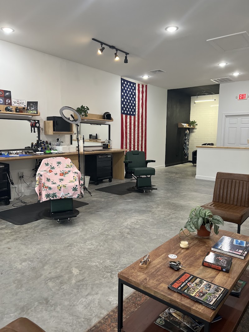 Queen Street Barbershop at Surf City