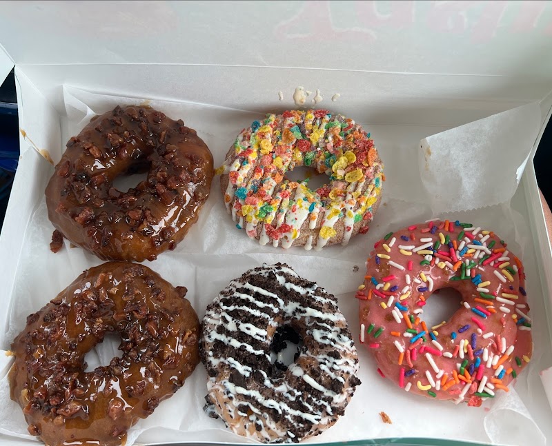 Hang 10 Donuts photo 3