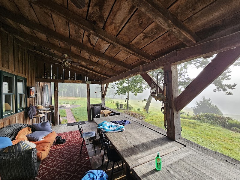 The Bourbon Lodge - Photo 3